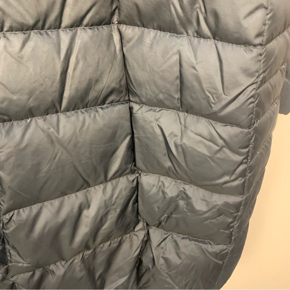 The North Face Quilted Goose Down Front Zipper Puffer Coat - Picture 11 of 13